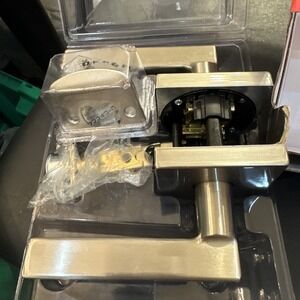 Kwikset Halifax Square Hall/Closet Door lever Satin Nickel 97200-854